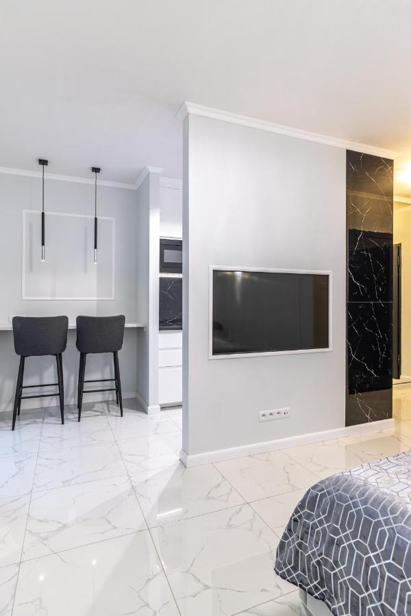 Apartament Luna, Piotrkowska 44 - Free Parking Łódź Exteriör bild