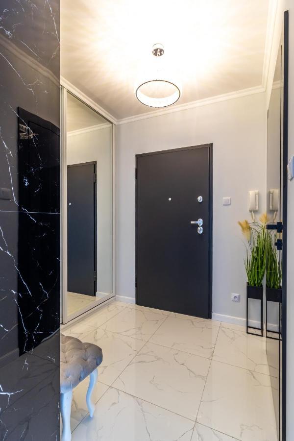 Apartament Luna, Piotrkowska 44 - Free Parking Łódź Exteriör bild
