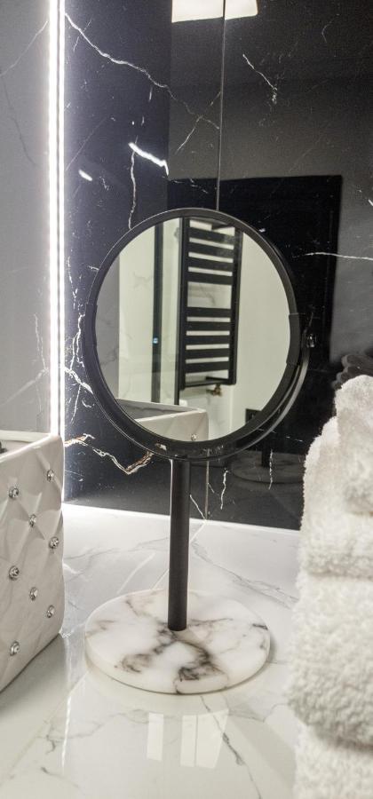 Apartament Luna, Piotrkowska 44 - Free Parking Łódź Exteriör bild